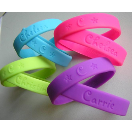 實(shí)用運(yùn)動(dòng)手環(huán)訂購(gòu)指南 聚焦百順硅塑膠制品專業(yè)制造